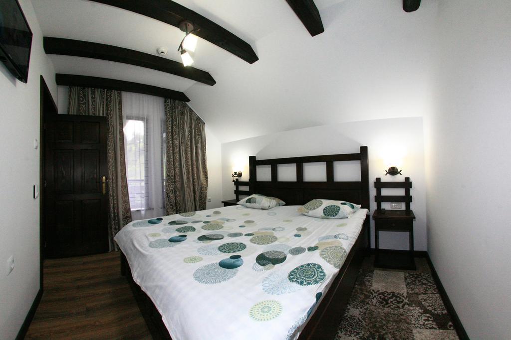 Pensiunea Casa Elvira バマ エクステリア 写真
