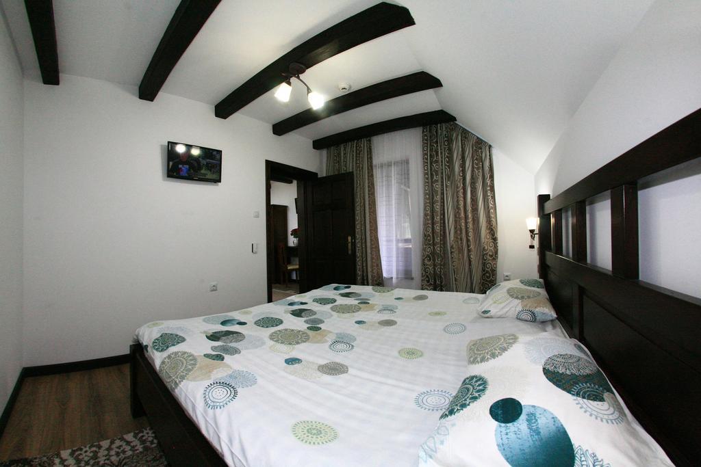 Pensiunea Casa Elvira バマ エクステリア 写真