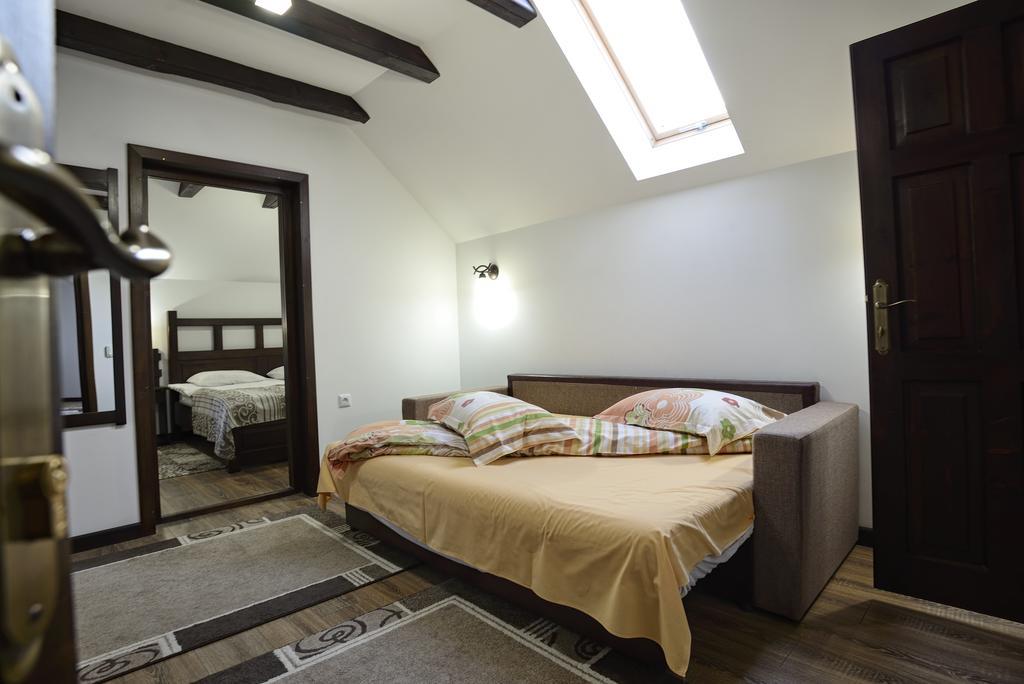 Pensiunea Casa Elvira バマ エクステリア 写真